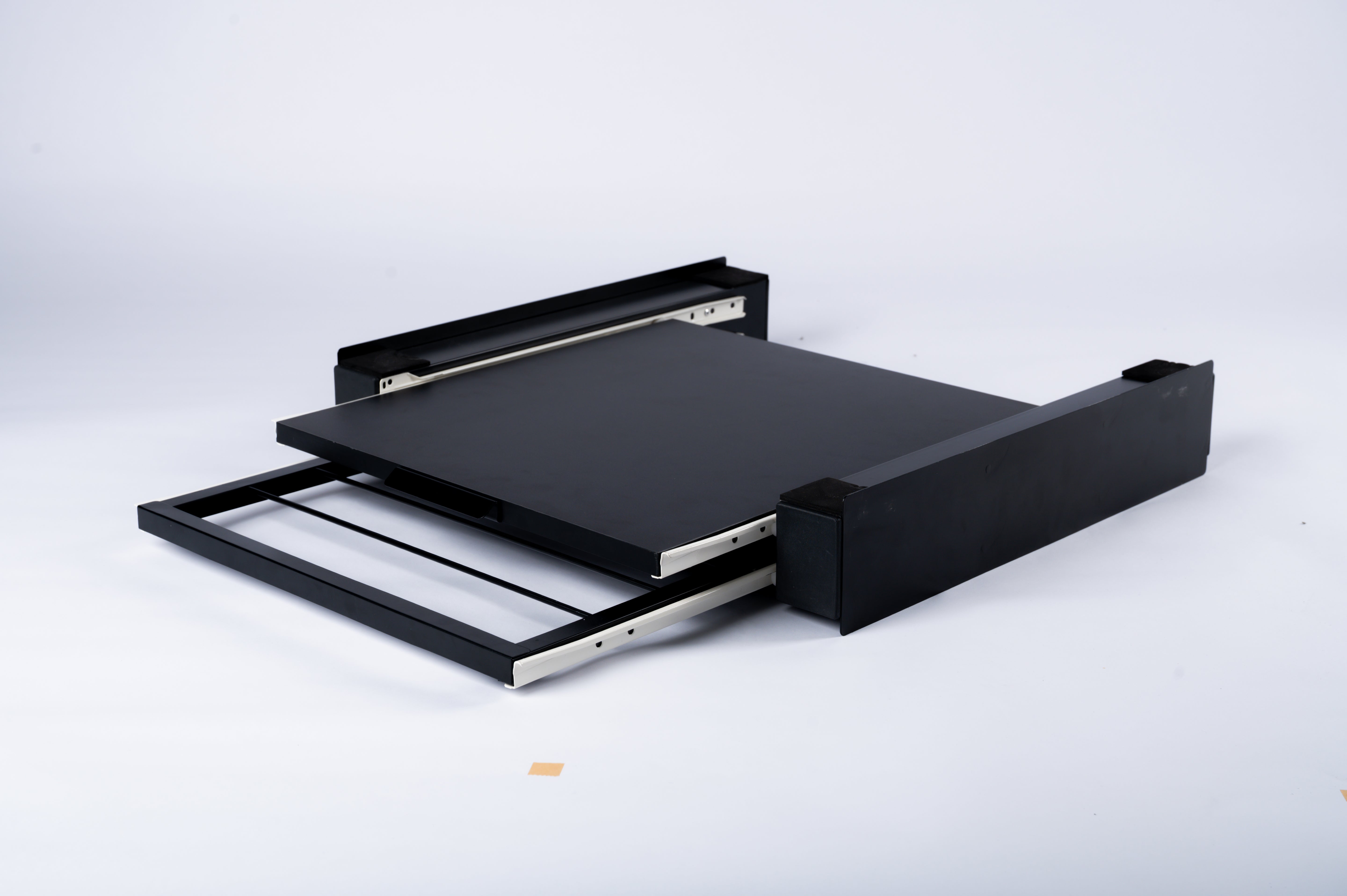 ProductXpert® Stapelkit - Tussenstuk - Uitschuifbare Plank met Handdoekhouder - Wasmachine en Droger - Zwart - Antislip - 2025